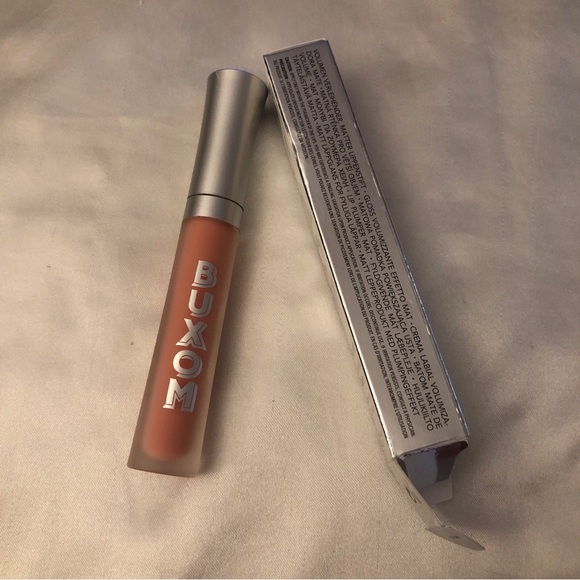 Buxom Full-On Plumping Lip Matte Shade Catching Rays 4.2ml NIB - Picture 4 of 10
